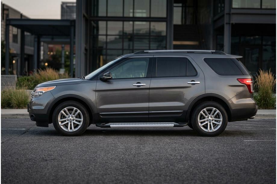 Ford Explorer 2011–2019 Sidosteg New Vision Grey (2 st, aluminium) Image