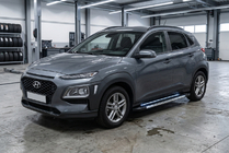 Hyundai Kona 2017–2023 Sidosteg RedLine Black (2 st, aluminium) foto 1