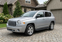 Jeep Compass 2006–2016 Sidosteg Tayga Black (2 st, aluminium) foto 1