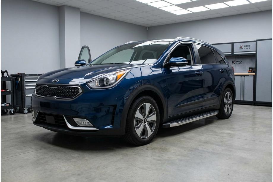 Kia Niro 2016–2021 Sidosteg BlackLine (2 st, aluminium) Image