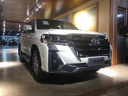Toyota Land Cruiser 200 2007–2021 Bodykit 2016-2021 (Limgeni) foto 9