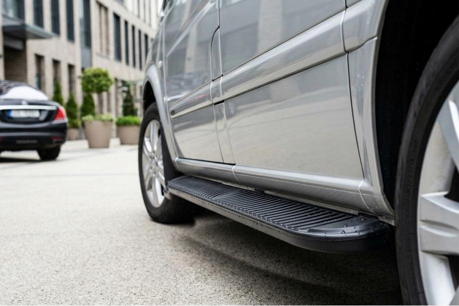 Mercedes Vito W639 2004–2014 Sidosteg Tayga Black (2 st, aluminium) Image