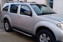 Nissan Pathfinder R51 2005–2014 BlackLine sidosteg (2 st, aluminium) foto 4
