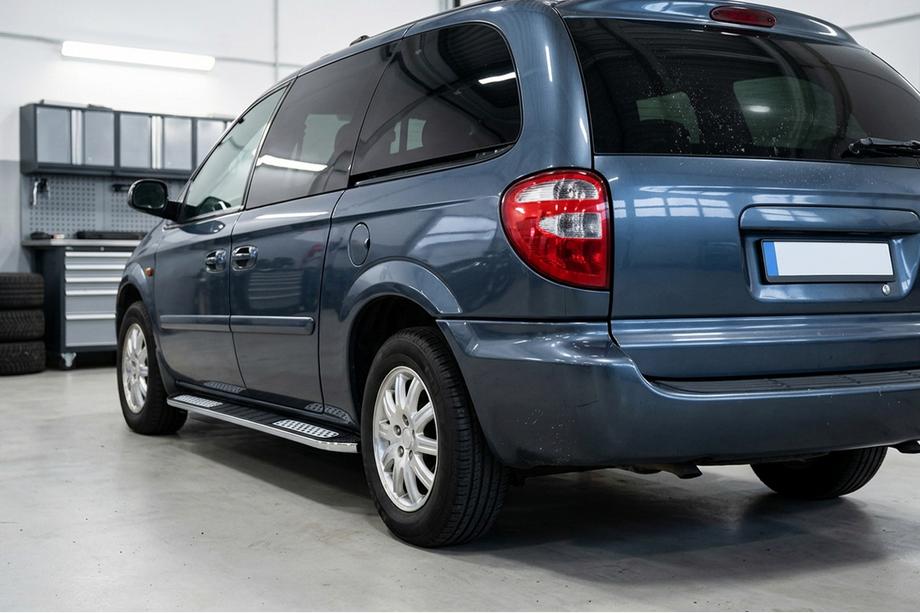 Chrysler Voyager 2001–2007 Sidosteg Tayga V2 (2 st, aluminium) Image