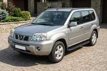 Nissan X-trail T30 2002–2007 Sidosteg Tayga Black (2 st, aluminium) foto 1