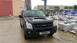 Isuzu D-Max 2002–2011 Motorhuvsdeflektor 2006-2011 (EuroCap) foto 2