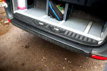 Mercedes Sprinter W907/W910 2018– Bakre stötfångarskydd EuroCap (ABS) foto 2