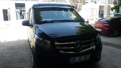 Mercedes Vito/V-klass W447 2014– Vindrutespoiler (svart blank, 5 mm) foto 4