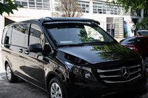 Mercedes Vito/V-klass W447 2014– Vindrutespoiler (svart blank, 5 mm) foto 1