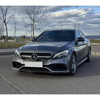 Bodykit med komplett bakre stötfångare (AMG C63-designs 2014-2018) Mercedes C-class W205 2014–2021 foto 1
