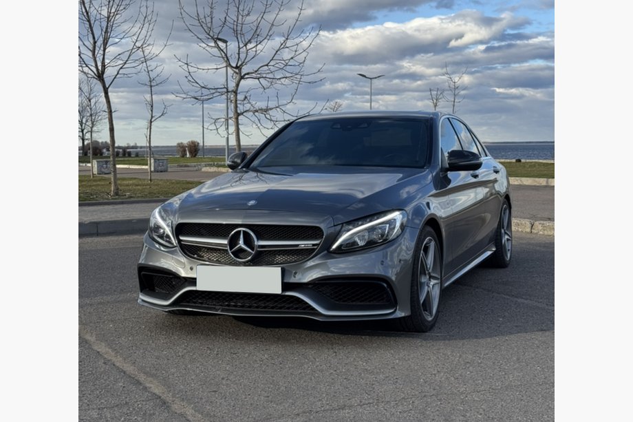 Mercedes C-class W205 2014–2021 Bodykit med komplett bakre stötfångare (AMG C63-designs 2014-2018) Image