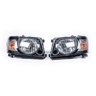 Framstrålkastare Safari Black (2004-2008, 2 st) Nissan Patrol Y61 1997–2011 foto 2