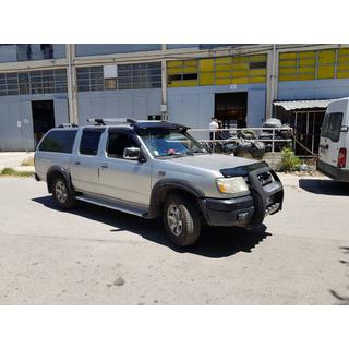 Vindrutespoiler (svart blank, 5 mm) Nissan NP300 1999–2015 foto 3