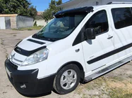 Citroen Jumpy 2007–2017 Vindrutespoiler (svart blank, 5 mm) foto 2