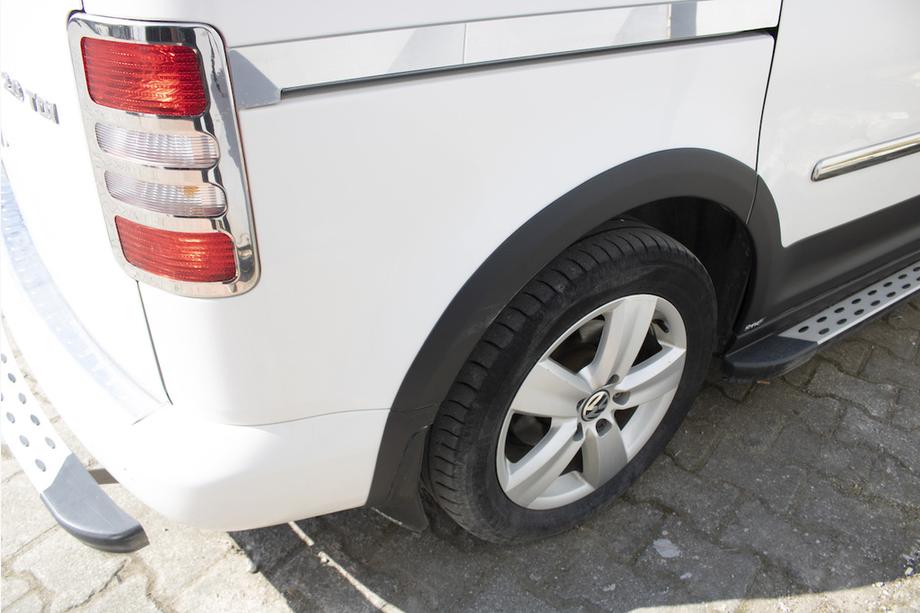 Volkswagen Caddy 2015–2020 Sats med lister och skärmbreddare 1 dörr, kort hjulbas Foto 14
