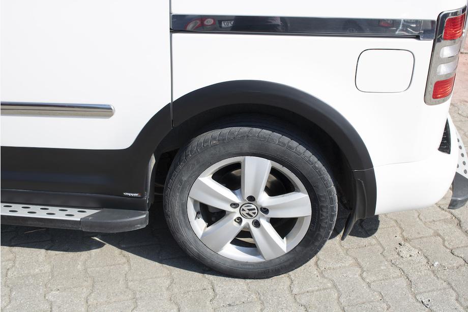 Volkswagen Caddy 2015–2020 Sats med lister och skärmbreddare 1 dörr, kort hjulbas Foto 19