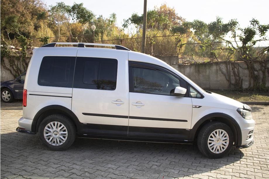 Volkswagen Caddy 2015–2020 Sats med lister och skärmbreddare 1 dörr, kort hjulbas Foto 40
