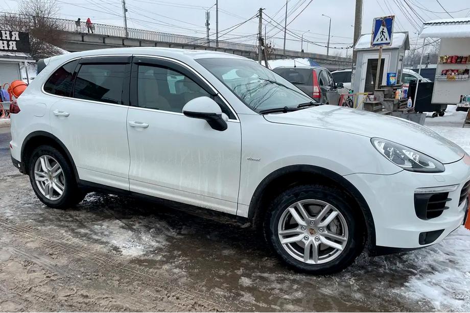 Porsche Cayenne 2010–2017 Vindavvisare med kromlist (4 st, HIC) Foto 3