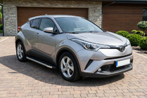 Toyota C-HR 2016–2023 Sidosteg BlackLine (2 st, aluminium) foto 1