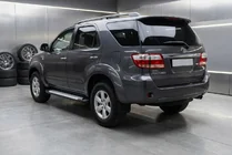 Toyota Fortuner 2006–2015 Sidosteg Allmond Grey (2 st, aluminium) foto 1