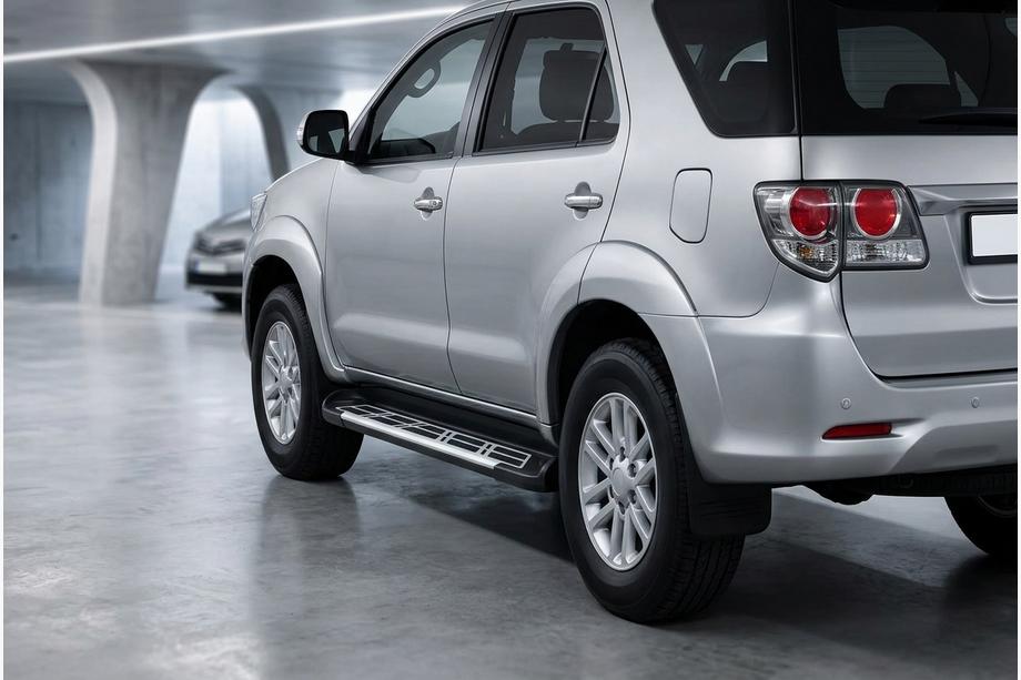 Toyota Fortuner 2006–2015 Sidosteg Sunrise (2 st, aluminium) Image