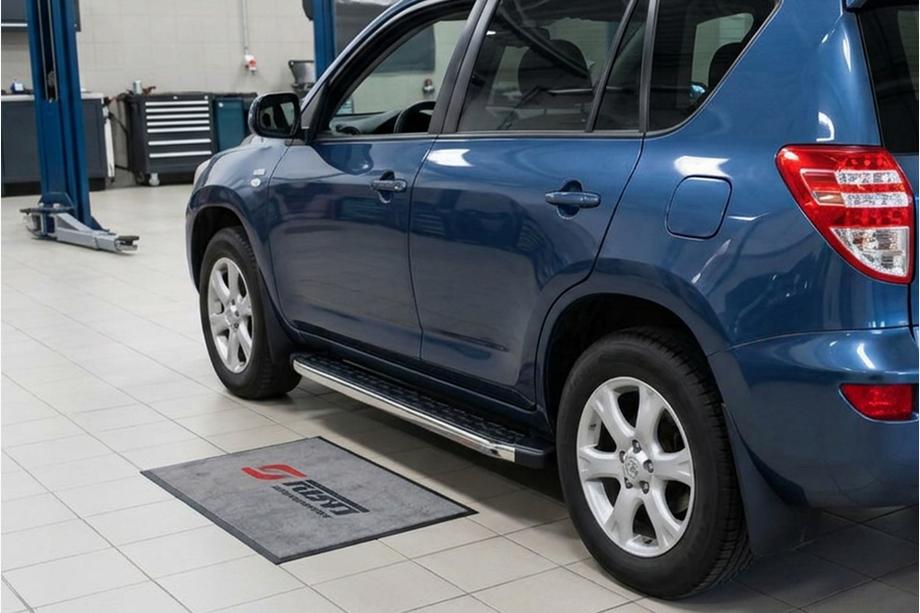 Toyota Rav 4 2006–2013 Sidosteg BlackLine (2 st, aluminium) Image