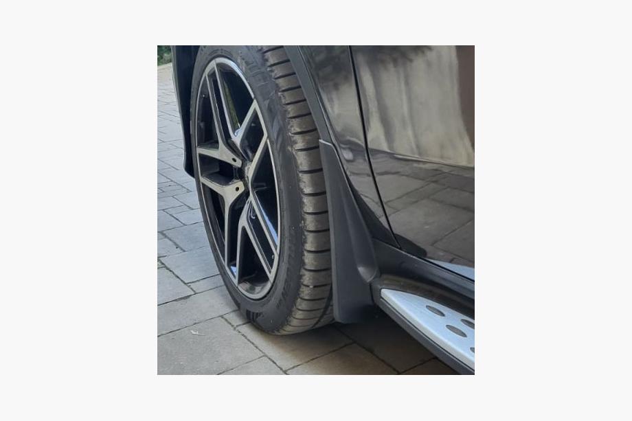 Mercedes GLE Coupé C292 2015–2019 Stänkskydd Premium med sidokjolar (4 st) Image