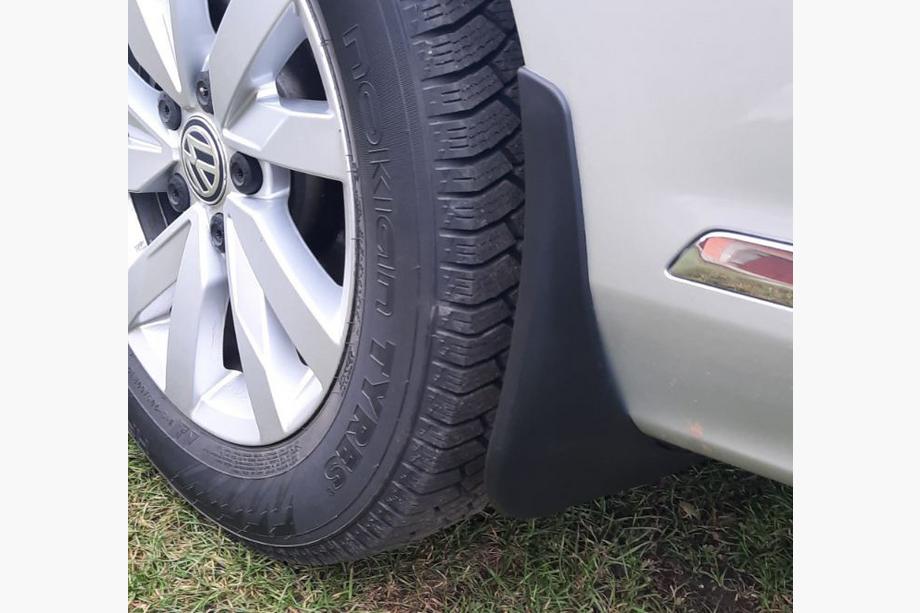 Volkswagen Passat B7 2012–2015 Stänkskydd Premium (EU) (4 st) Image
