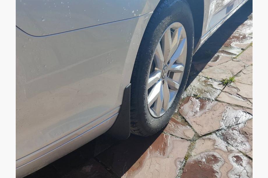 Volkswagen Passat B8 2015–2023 Stänkskydd Premium 2019-2023 SD/SW (EU, 4 st) Foto 1