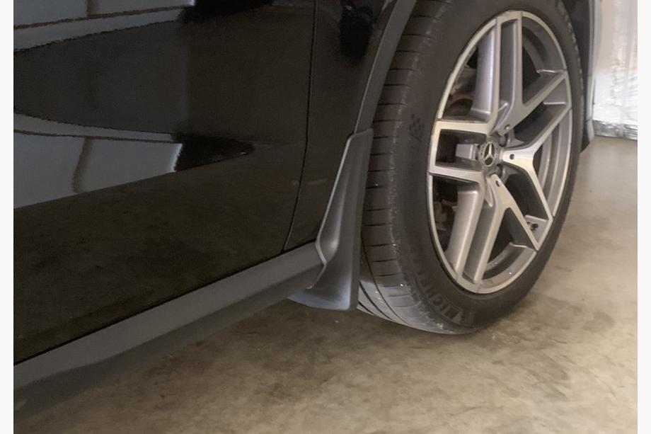 Mercedes GLE Coupé C292 2015–2019 Premium stänkskydd utan trösklar (4 st) Image