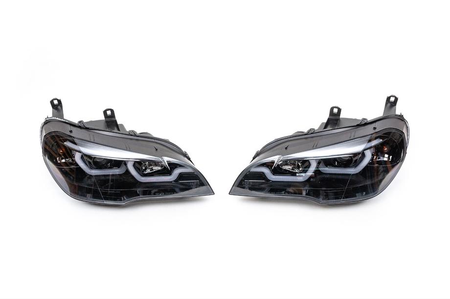 BMW X5 E70 2007–2013 Framstrålkastare med LED-belysning (2 st, mörka) Foto 3