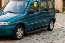 Peugeot Partner 1996–2008 Sidosteg Tayga Black (2 st, aluminium) foto 1