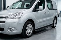 Peugeot Partner Tepee 2008–2018 Sidosteg Tayga Black (2 st, aluminium) foto 1