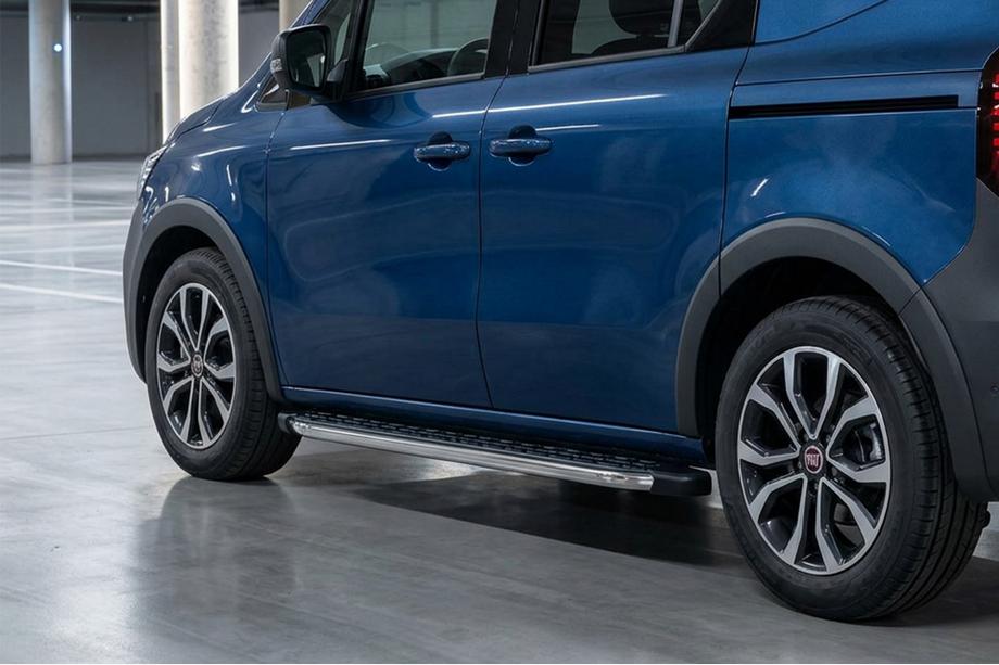 Opel Combo 2019– Sidosteg BlackLine (2 st, aluminium) Image