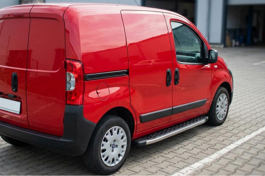 Peugeot Bipper 2008–2017 Sidosteg BlackLine (2 st, aluminium) Image