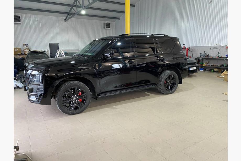 Nissan Armada 2016–2024 Bodykit för årsmodell 2024 (facelift) Foto 11