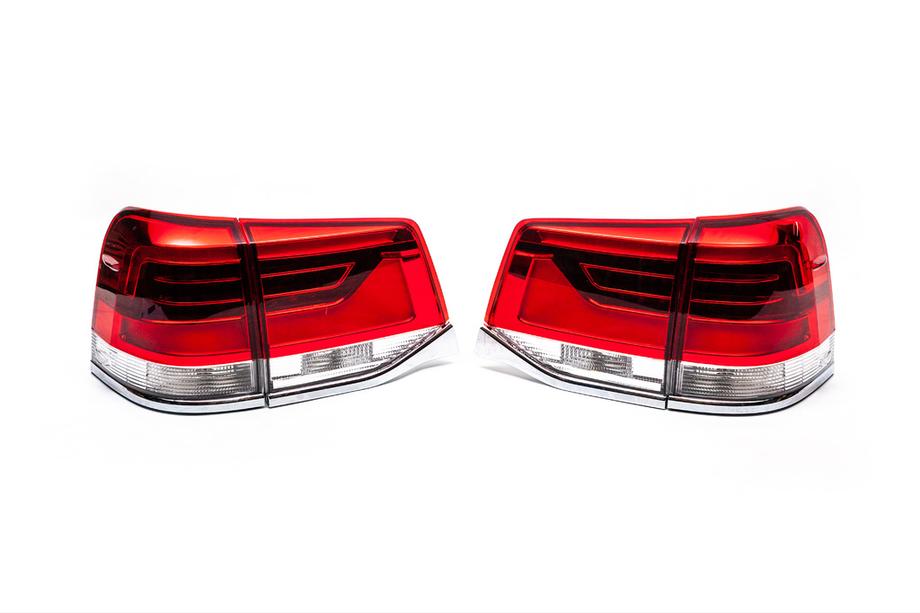 Toyota Land Cruiser 200 2007–2021 Baklyktor 2016-2021 (OEM-standard) Höger yttre bakljus (på skärm) Foto 3