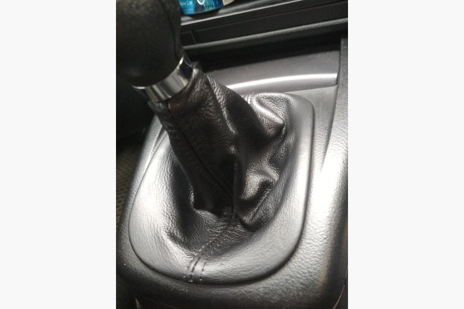 Volkswagen Passat B5 1997–2005 Växelspaksdamask i läder Foto 2