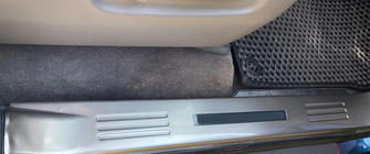Toyota Land Cruiser 200 2007–2021 Invändiga instegslister med belysning (4 st) foto 4