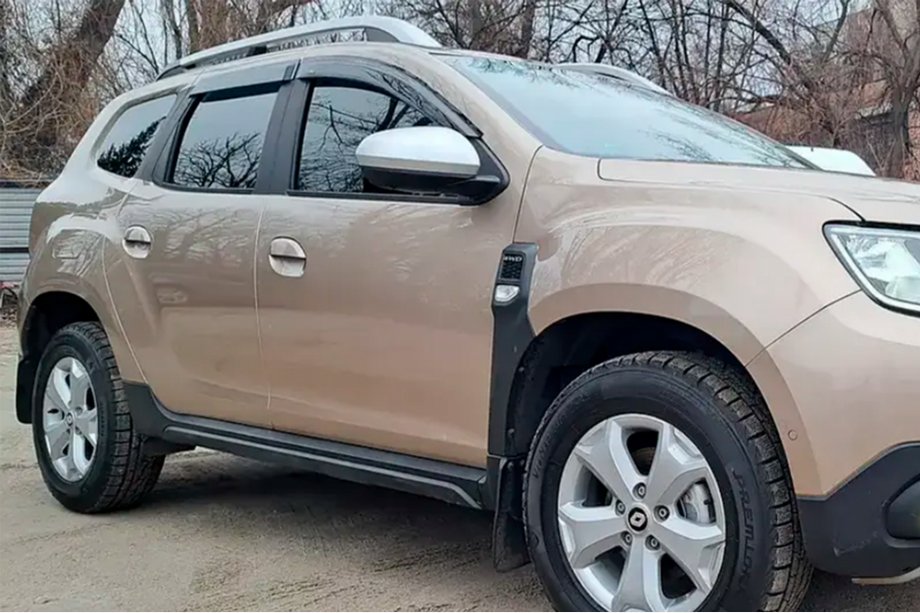 Dacia Duster 2018–2024 Vindavvisare för sidorutor (4 st, HIC) Image