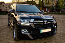 Toyota Land Cruiser 200 2007–2021 Bodykit-set 2016-2021 (Executive 2021) Vit färg foto 13