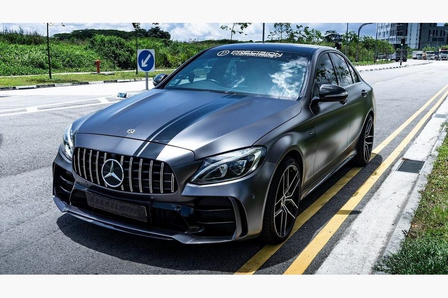 Mercedes C-class W205 2014–2021 Bodykit-kit med komplett bakre stötfångare (Black Mamba C63GT-design) Foto 1