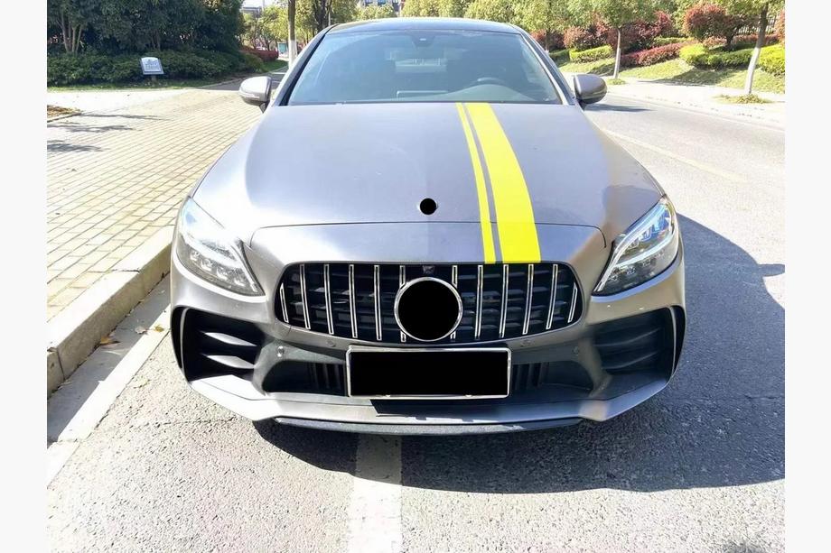 Mercedes C-class W205 2014–2021 Bodykit-kit med komplett bakre stötfångare (Black Mamba C63GT-design) Foto 6