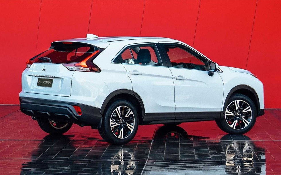 Uppdaterade Mitsubishi Eclipse Cross avslöjad
