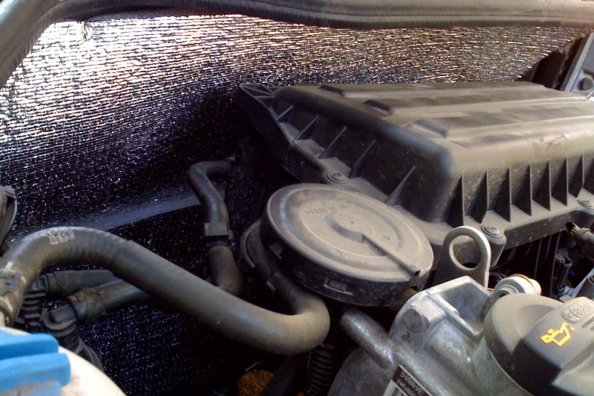 Gör-det-själv-ljudisolering av motorrummet