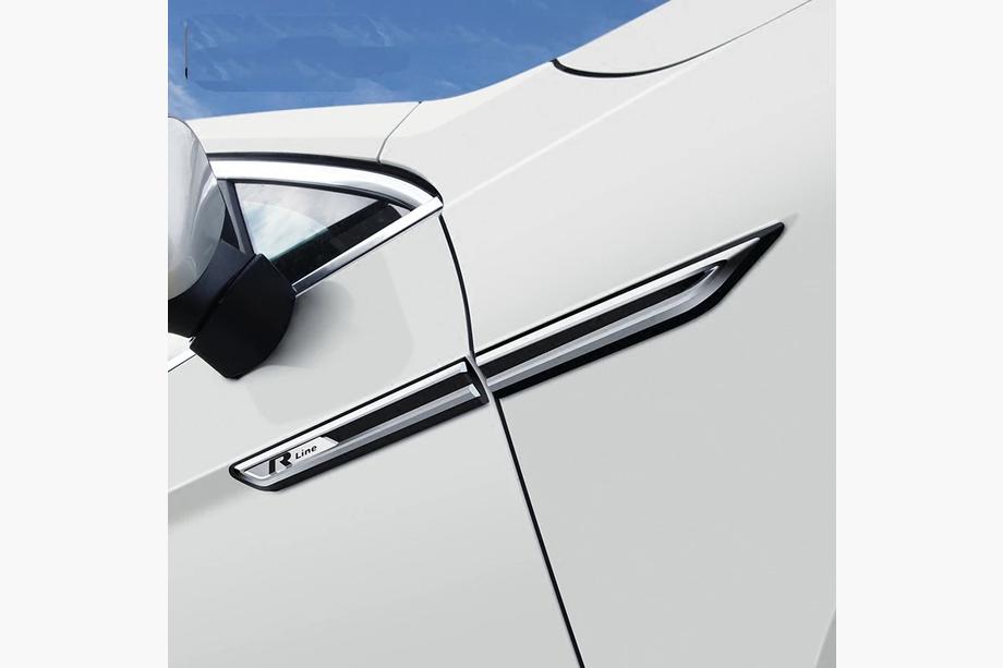 Volkswagen Passat B8 2015–2023 R-Line emblem (flera varianter) Foto 9