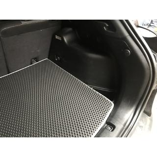 Bagagerumsmatta (EVA, svart) Jeep Cherokee KL 2013– foto 2