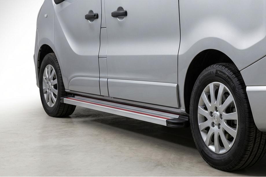 Opel Vivaro 2001–2015 Sidosteg Maya Red-Grey (2 st, aluminium) Lång Image