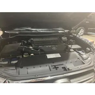 Plastkåpa under intercooler för 4.5 diesel Toyota Land Cruiser 200 2007–2021 foto 2
