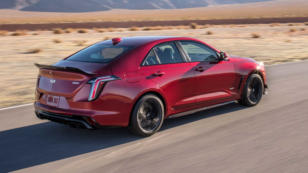 Cadillac CT4-V Blackwing: "laddad" kompakt sedan med 479 hk